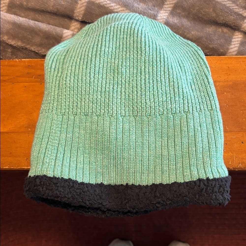 Lululemon Athletica Ribbed Teal and  Gray Beanie - Picture 3 of 4